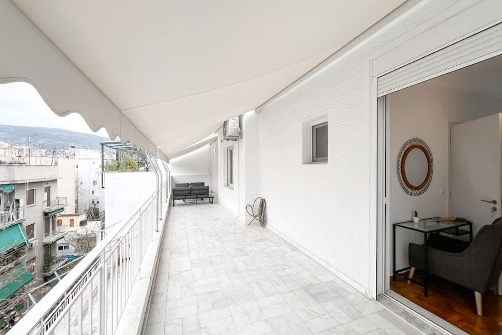 Spacious Penthouse Near Downtown Atena Exterior foto