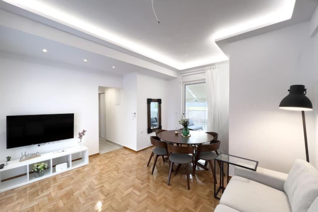 Spacious Penthouse Near Downtown Atena Exterior foto