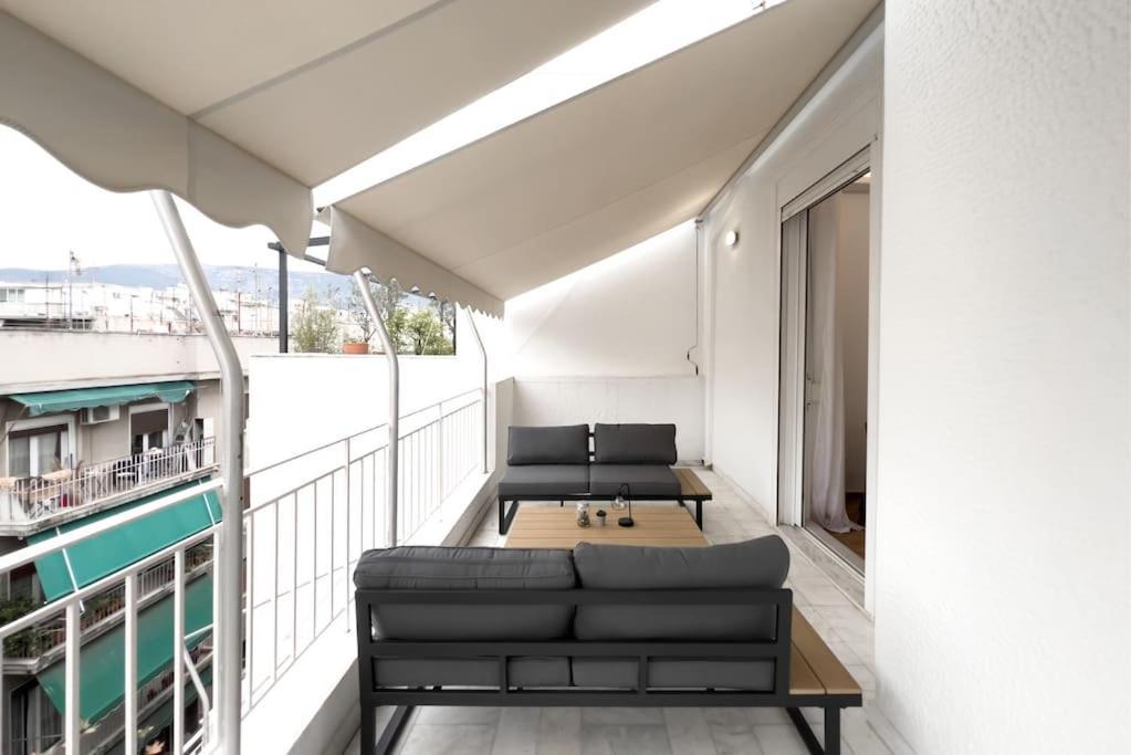 Spacious Penthouse Near Downtown Atena Exterior foto